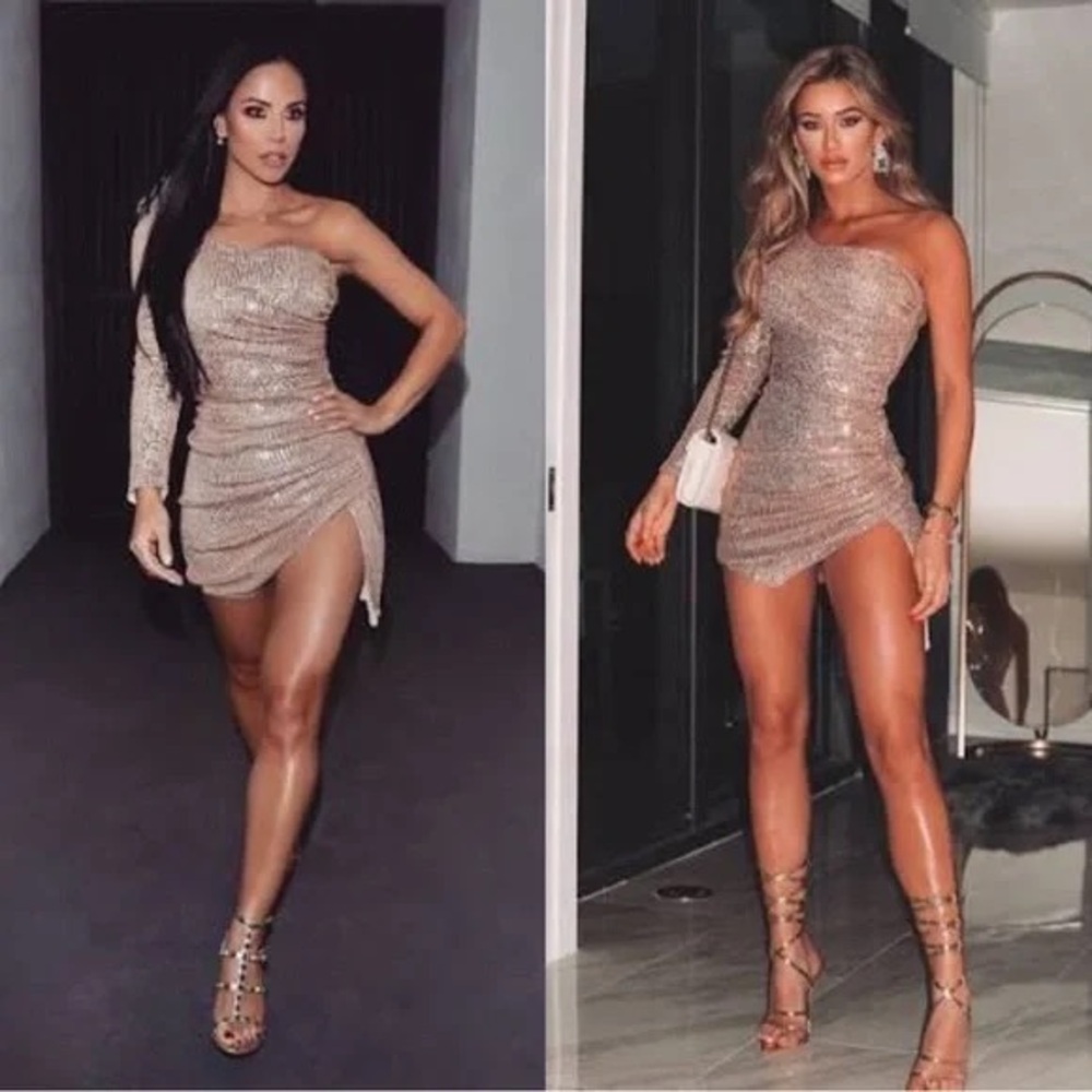Meshki Kirstie One Shoulder Sequin
Mini Dress Gold - Picture 2 of 7